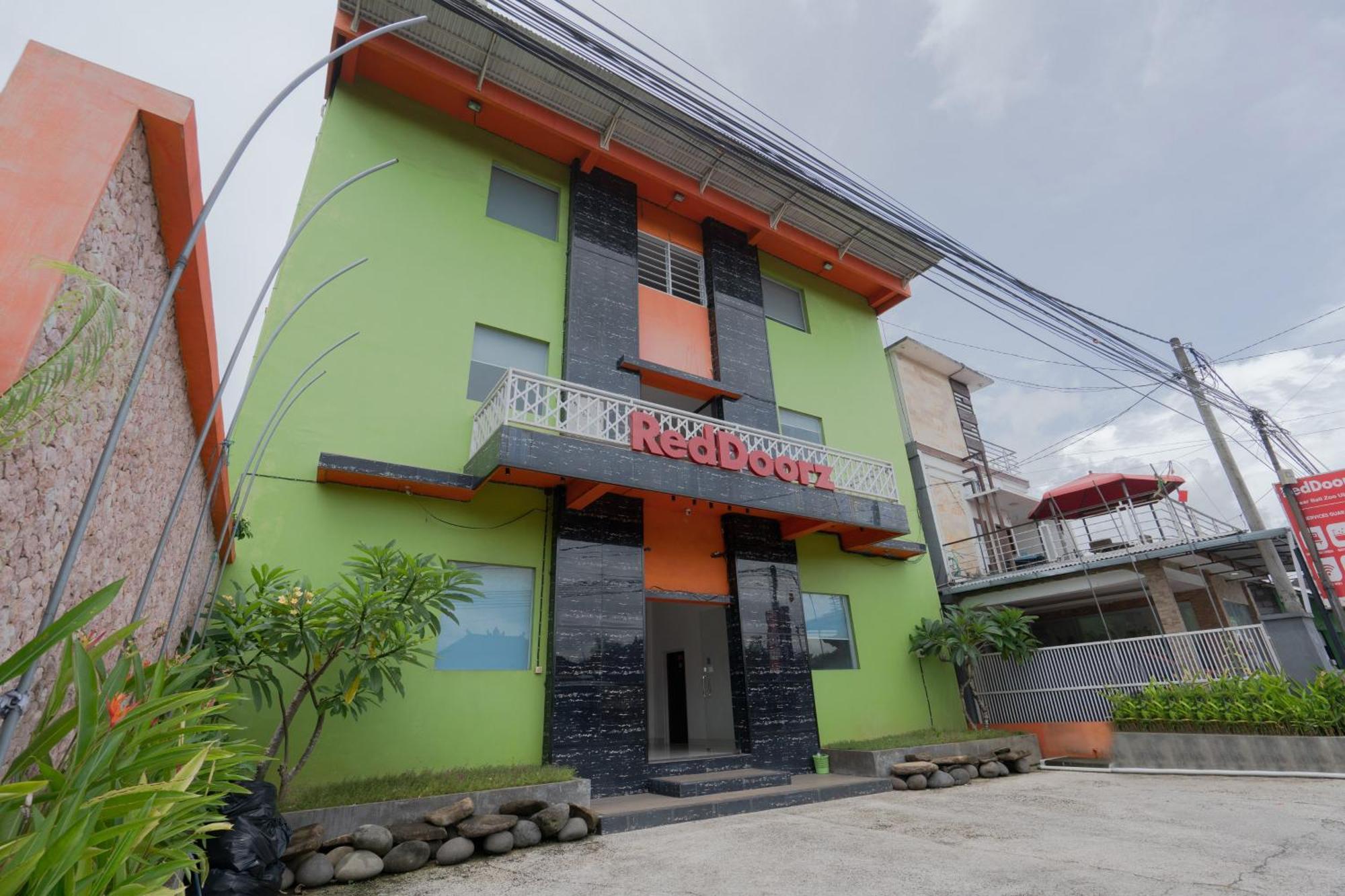 Reddoorz Near Ubud Village Sukawati エクステリア 写真